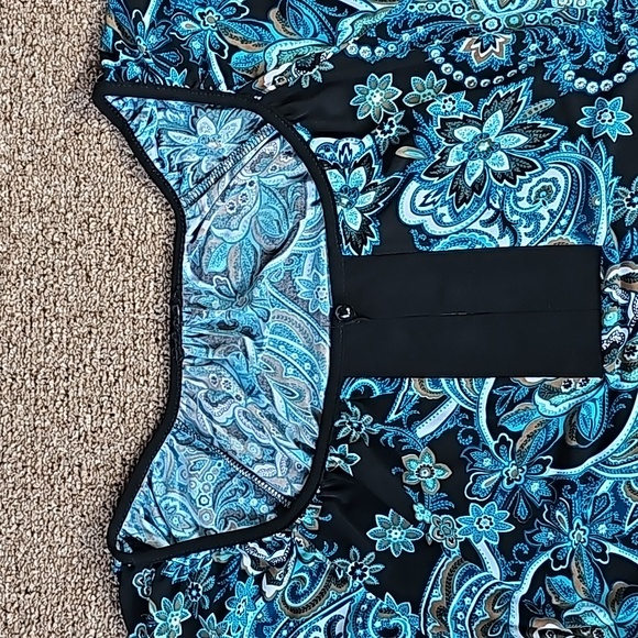 Top - Picture 5 of 12